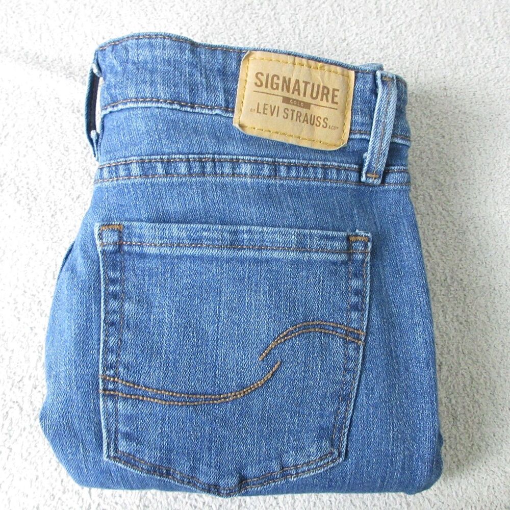 Signature Levi Strauss Jeans Womens Mid-Rise Straight Blue‎ Stretch Denim Casual
